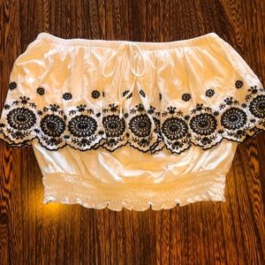 Black and white American Eagle tube top